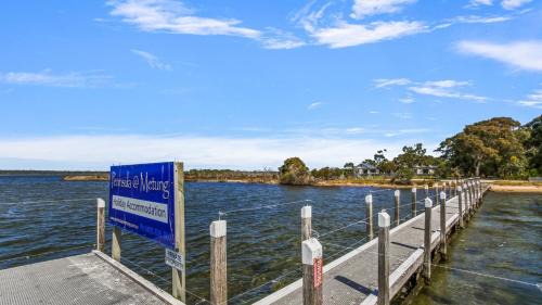 Boole Poole House | Peninsula at Metung House - Boat Access Only Getaway