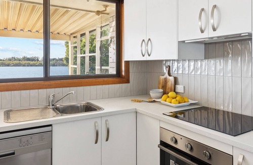 Yamba Apartment | Peninsula Court Unit 10 - Absolute Riverside Bliss - Holiday Yamba