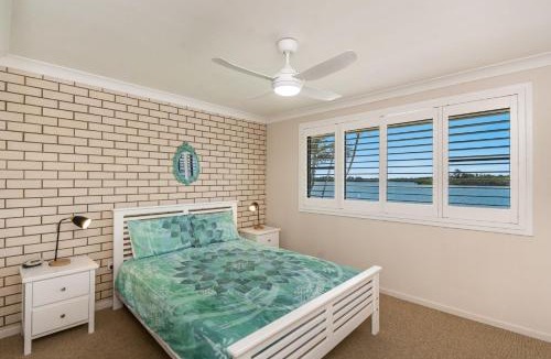 Yamba Apartment | Peninsula Court Unit 9 - Peaceful Waterfront Escape with Pool - Holiday Yamba