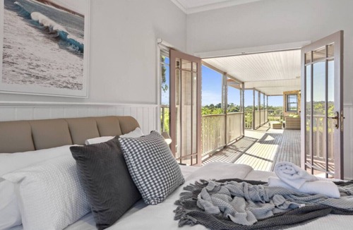 Somerville House | Peninsula Farm heated spa, fireplace & fire pit