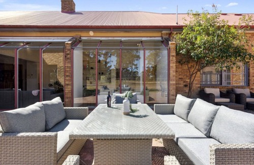 Somerville House | Peninsula Farm heated spa, fireplace & fire pit