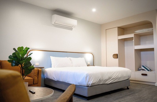 Taperoo Hotel | Peninsula Hotel Motel