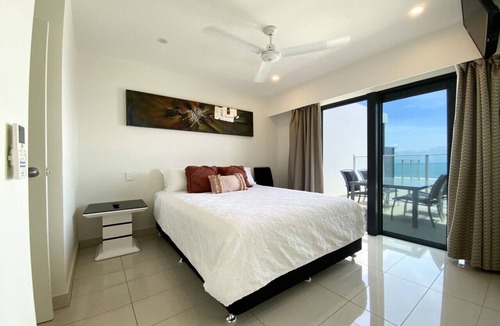 Darwin City Centre Apartment | “Penzance” Darwin City Penthouse