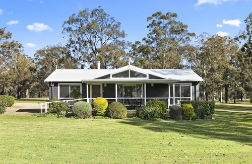 Pokolbin Cottage | Peppertree Cottage at the Grange - Pokolbin