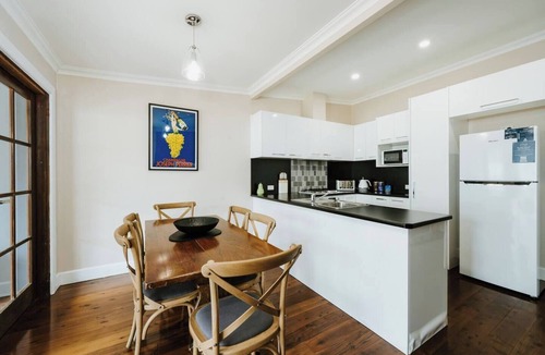 Central Mudgee Cottage | Percys Cottage Storybook Heritage Charm in Town