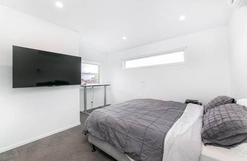 West Footscray House | Perfect for Families and Groups - Large 5 Bedroom