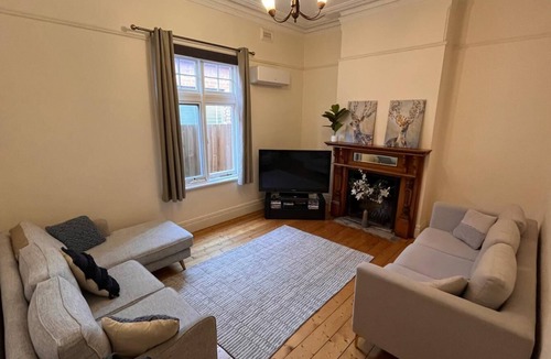 Saint Kilda South House | Period Home in Best Location in St Kilda