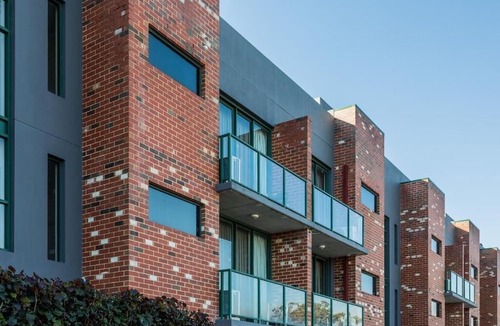 Ascot Hotel | Perth Ascot Central Apartment Hotel