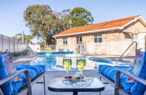 Nelson Bay House | Pet friendly 24 Irawari Crescent - pool, air con, boat parking
