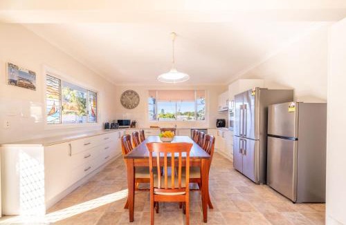 Nelson Bay House | Pet friendly 24 Irawari Crescent - pool, air con, boat parking