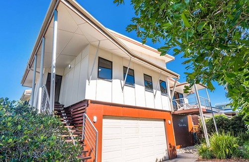 South Evans Head House | Pet-friendly 4BR coastal home with water views, timber deck and linen included