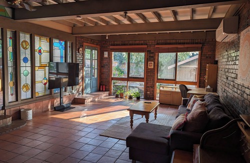 Essendon House | Pet Friendly 5 bedroom historical home with unheated pool.