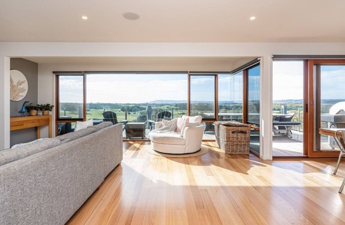 St. Andrews Beach House | Pet Friendly - Hopewell House with Spa and Golf Course Views