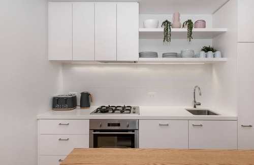 Hampton Apartment | Pet Friendly - Bayside living at The Hampton