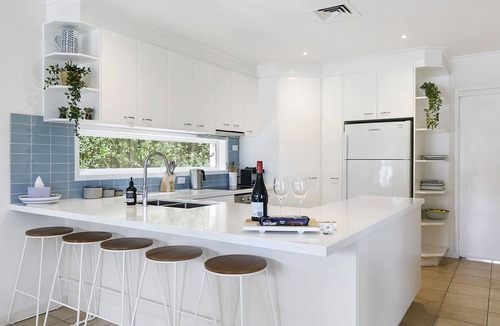 Sorrento House | Pet friendly - Boroondara Getaway 700m to Sorrento Shops 900m to Beach