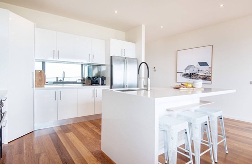 McCrae House | Pet Friendly - Cook's Lookout McCrae