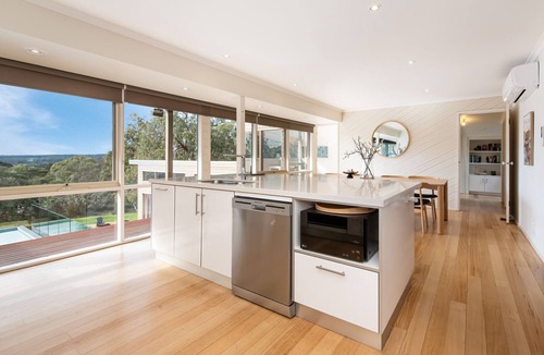 Red Hill House | Pet Friendly - Long View - Heated Pool in Red Hill
