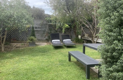 Blairgowrie Cottage | Pet friendly self contained accommodation set in a private garden