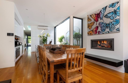 South Yarra House | Pet Friendly - South Yarra Sanctuary