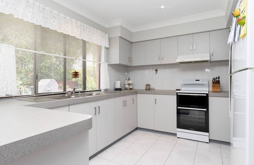 Iluka House | Pete's at Iluka: Quiet Street Living Just Steps from Town