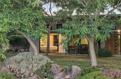 Yallingup Cabin | Petra Olive 5 - One Bedroom Apartment, Sleeps 2