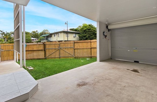 Picnic Bay House | Picnic Point