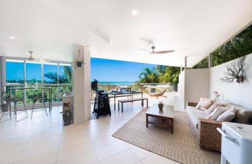 Airlie Beach Villa | Picture Perfect On Azure