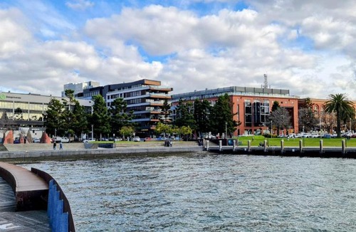 Geelong Apartment | PierPoint 401