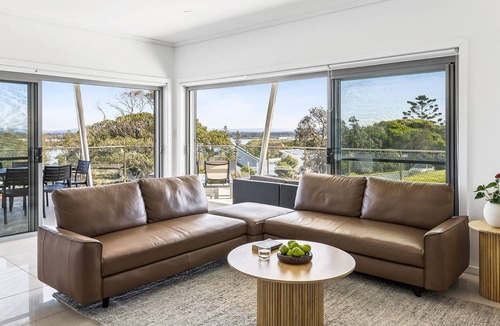 Yamba Apartment | Pilotage 1 - Elevated Yamba Escape with River, Ocean & Sunset Views - Holiday Yamba
