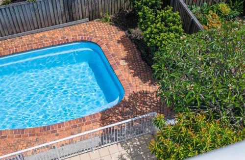 Yamba Apartment | Pippi Beach Penthouse - Oceanstays - Pool & Beachfront