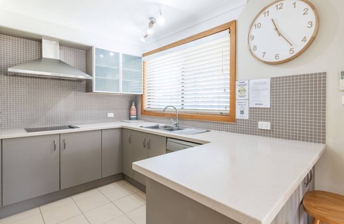 Nelson Bay Apartment | Plattens, 2/15 Kurrawa Close - great duplex so close to the water
