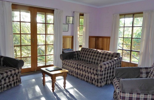 Bridport Apartment | Platypus Park Country Retreat - Pipers 2br/apartment
