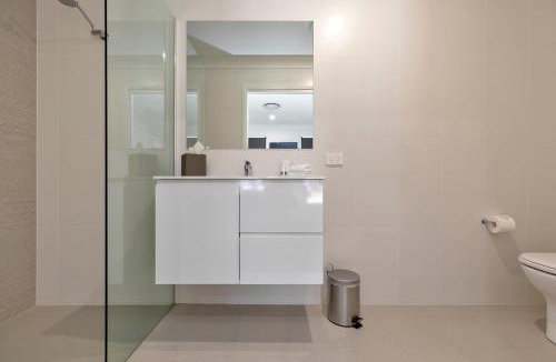 Hillvue Hotel | Plumes by CH Boutique & Apartments, an Ascend Collection Hotel