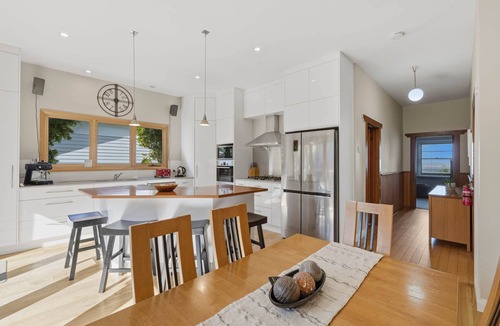 West Hobart House | Poets View - 3 Bedroom House