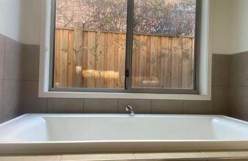 Point Cook House | Point Cook Homestay House