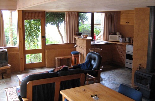 Mallacoota Apartment | Polehouse Mudbrick Units 1br