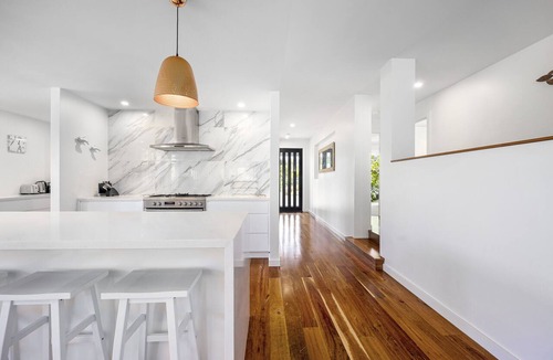 Sorrento House | Poolside Sorrento Style