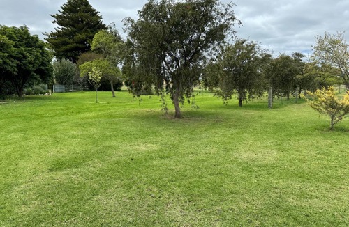 Warrow RV Rental | Poona Farm Estate - Caravan & Camping