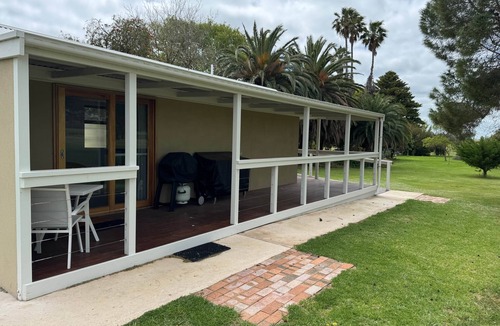 Warrow Cabin | Poona Farm Estate - The Lodge