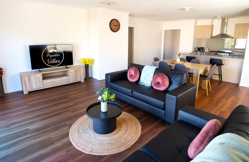 Shepparton North House | Popular Prestige Villa Shepparton North