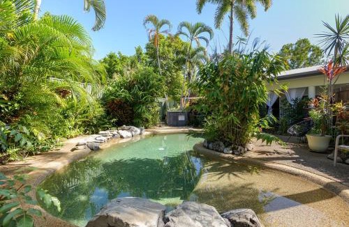 Port Douglas Apartment | Port Douglas Lagoon Pool - Stylish Space
