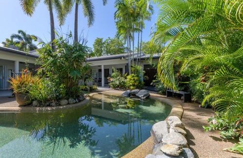 Port Douglas Apartment | Port Douglas Lagoon Pool - Stylish Space