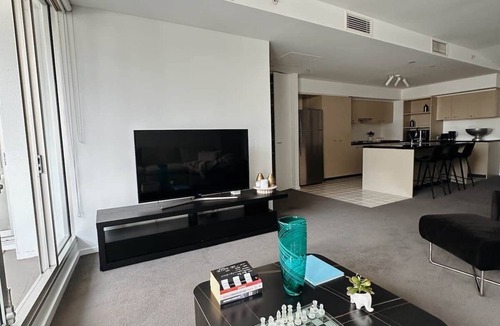 Port Melbourne Apartment | Port Melbourne Luxe Escape 2 Bed, 2 Bath, Pool, Balcony