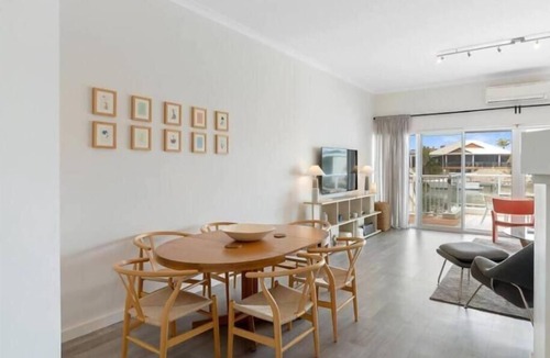 Halls Head House | Port Sails Escape -Water front Townhouse