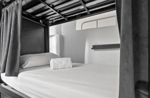 Potts Point Hostel | Potts Point Budget Stay - Near Kings Cross Station - Self Check-in