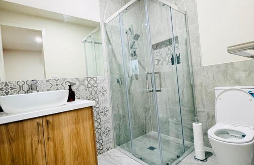 Mambourin House | Premier Suite with Ensuite Bathroom