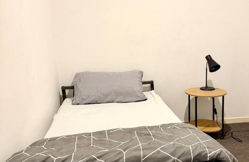 Travancore Apartment | Premium Apartment with 2 Beds 1 Bath