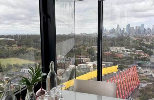 Travancore Apartment | Premium Apartment with 2 Beds 1 Bath