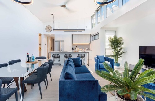 Coogee Apartment | Premium Beachside Living at Chic Coogee Escape E8