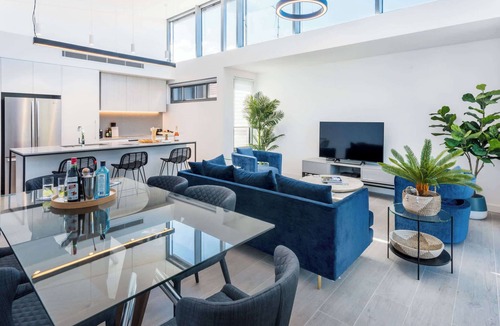 Coogee Apartment | Premium Beachside Living at Chic Coogee Escape E8